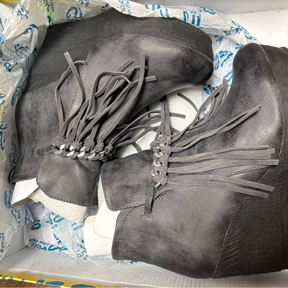 Sbicca Black Fringe Wedge Boots - Picture 9 of 9